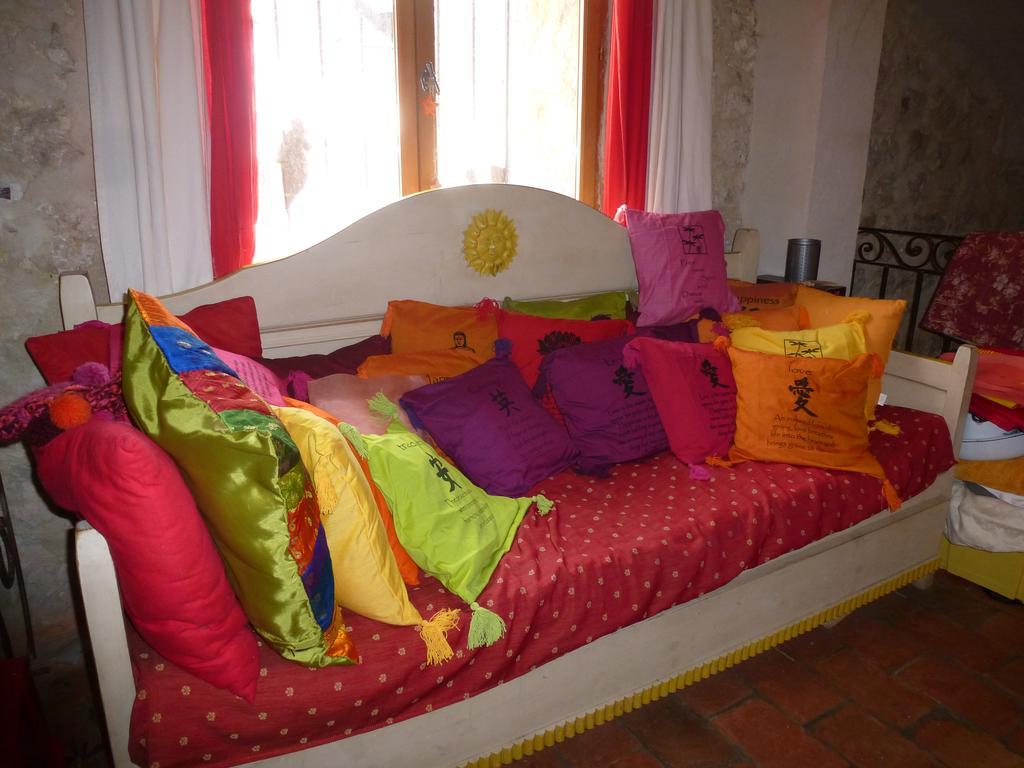 Ferme Saint Pierre Hotel Bargème Eksteriør billede